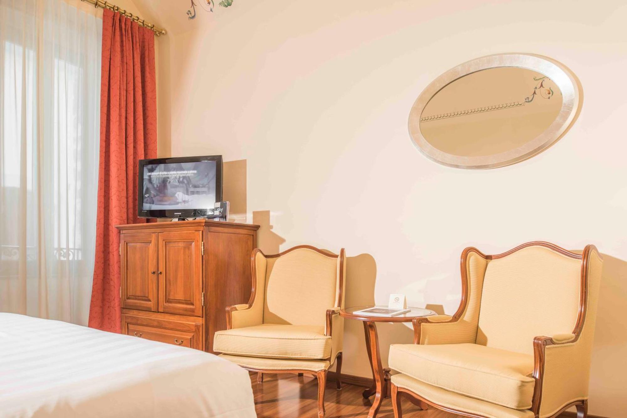 Golden Tower Hotel & Spa Флоренция Номер фото A room at the hotel